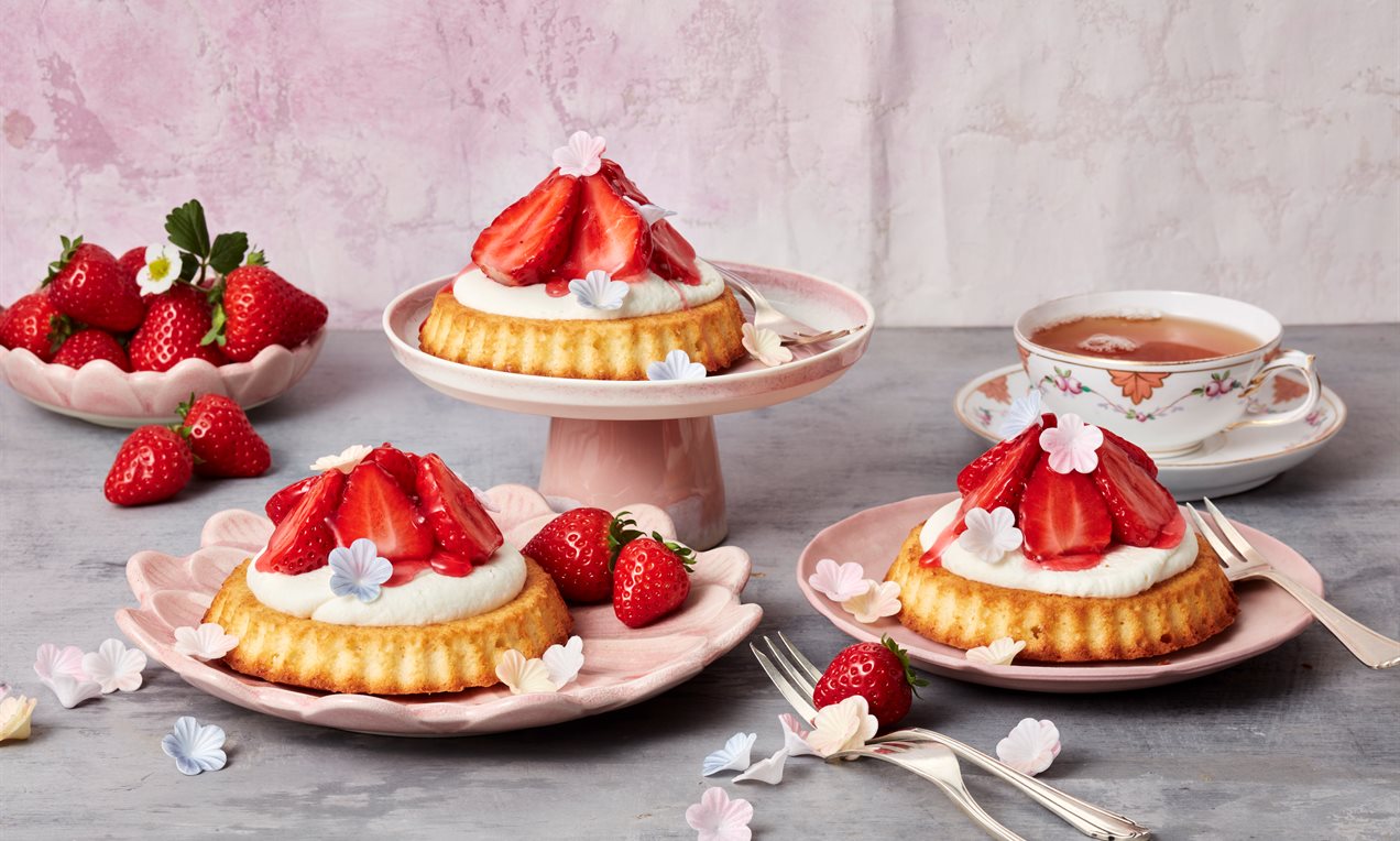 Erdbeertörtchen Rezept | Dr. Oetker