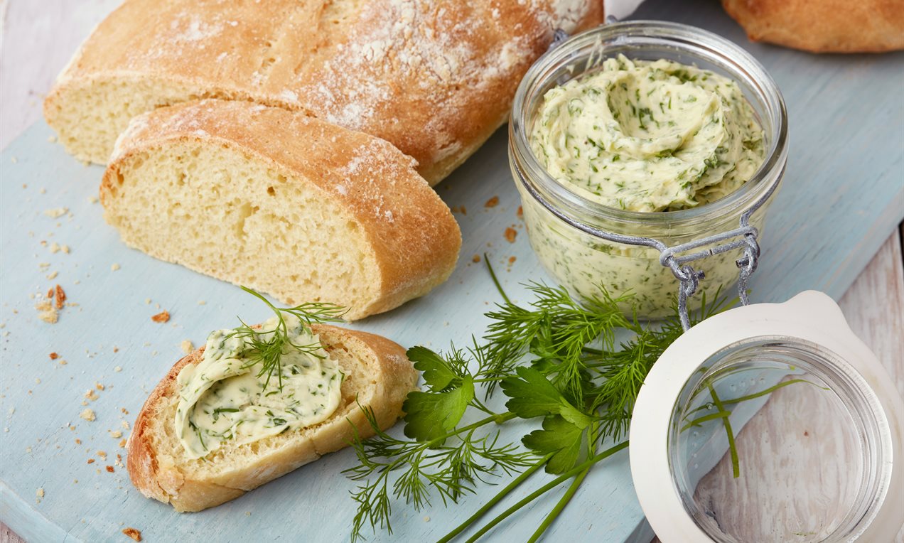 Kräuterbutter Rezept | Dr. Oetker