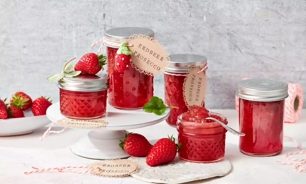 Erdbeer-Prosecco-Konfitüre Rezept | Dr. Oetker