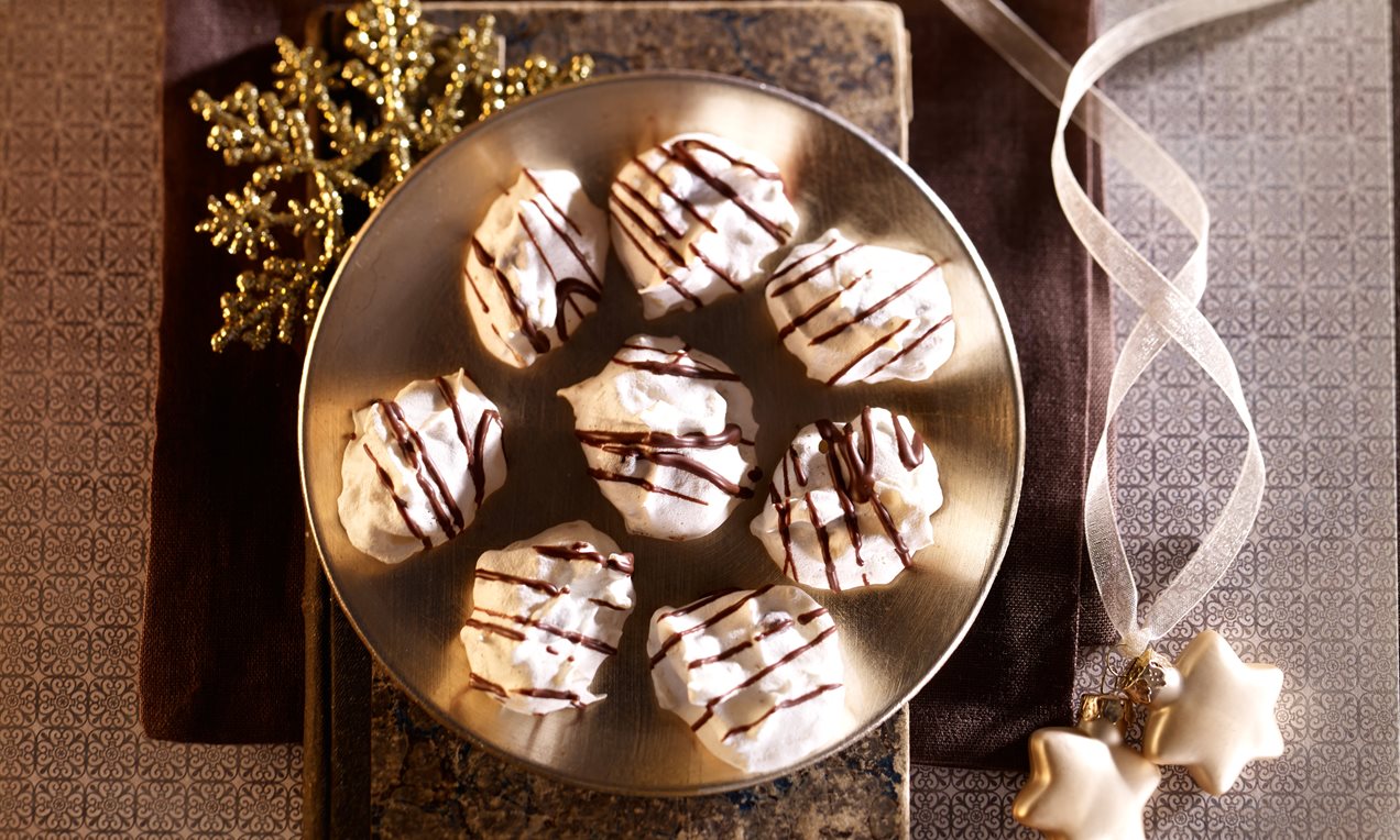 Plätzchen mit Eiweiß Rezept | Dr. Oetker