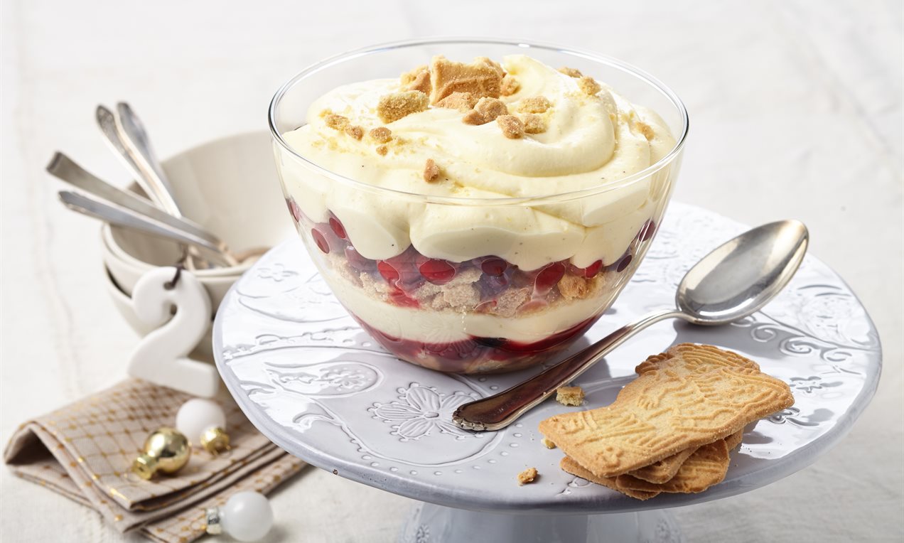 Weihnachtliches Cranberry-Trifle Rezept | Dr. Oetker