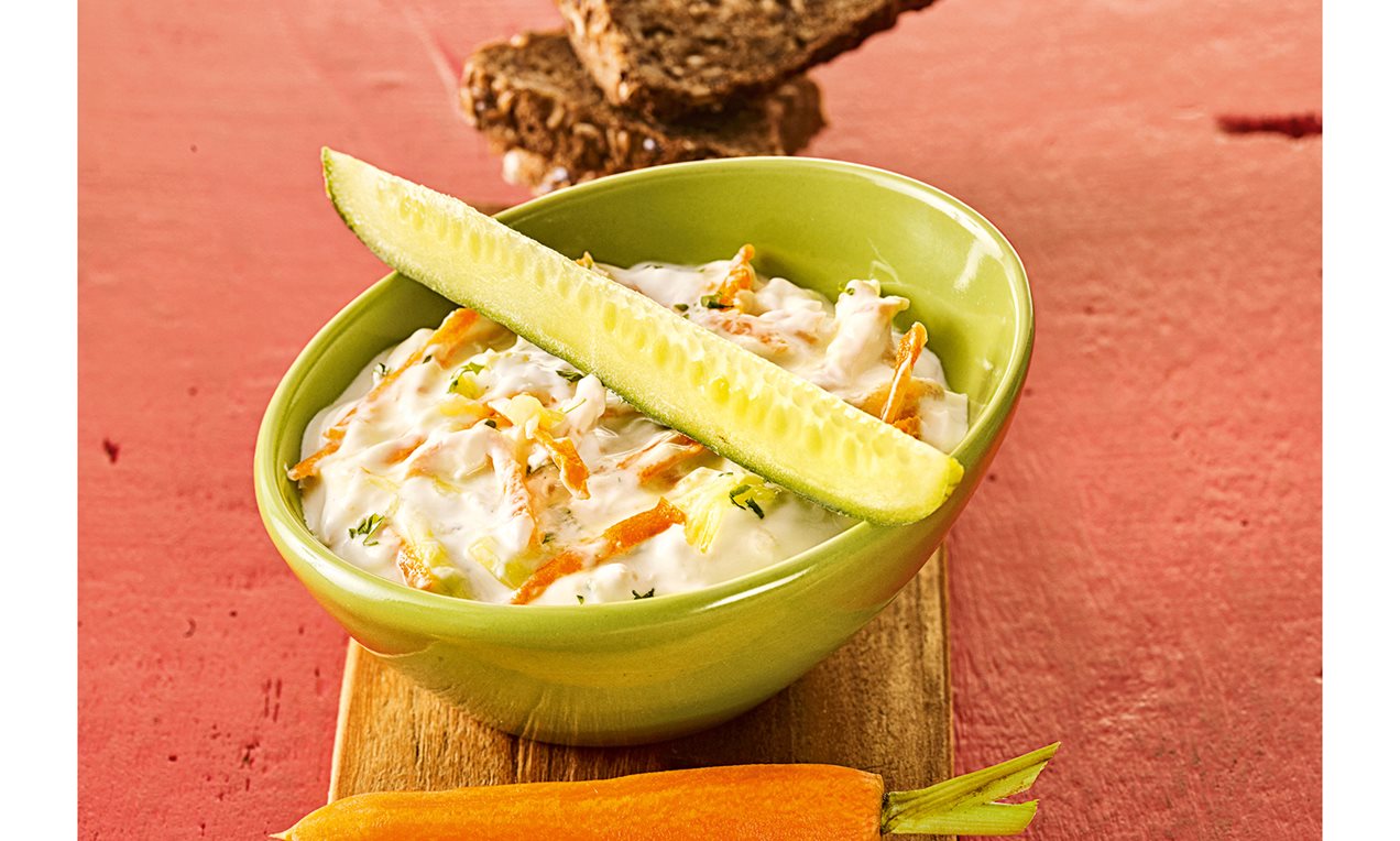 Möhren-Gurken-Dip für Kinder Rezept | Dr. Oetker