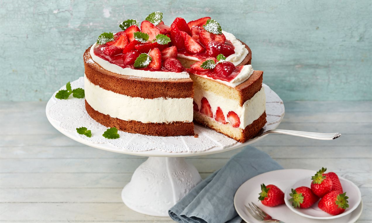 Dr Oetker Käse Sahne Torte Backmischung Anleitung Erdbeer-Sahne-Torte Rezept | Dr. Oetker
