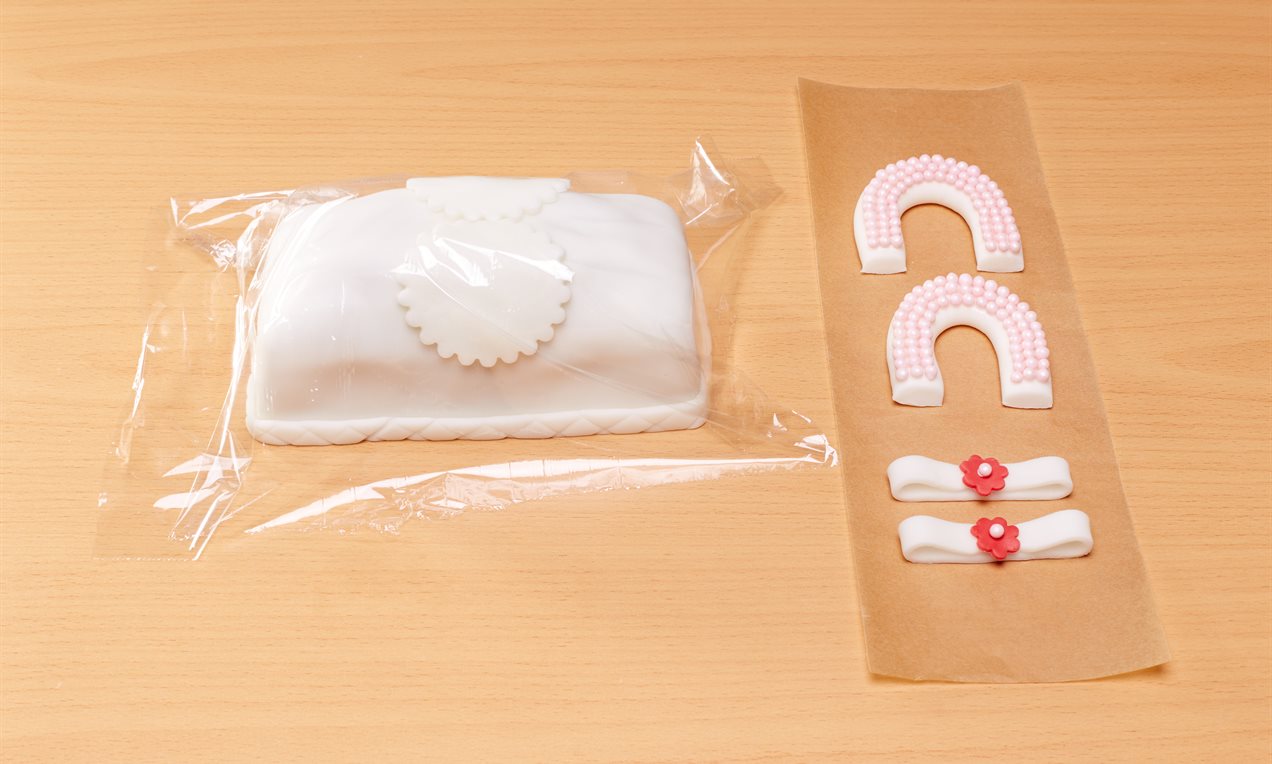 Picture - Handtaschen-Kuchen Step 3.jpg