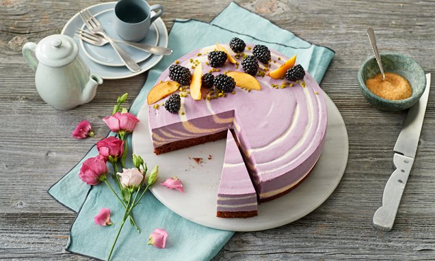 Brombeer-Pfirsich-Käsesahne-Torte Rezept | Dr. Oetker Brombeer-Pfirsich-Käsesahne-Torte Rezept | Dr. Oetker