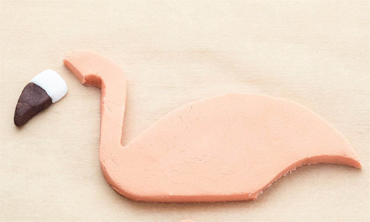 Picture - Fruchtige Flamingo-Torte Handling 4.jpg