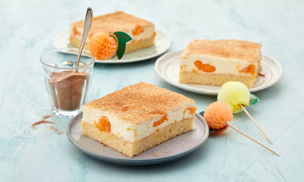 Dieses Fanta®-Kuchen Rezept ist ein Klassiker mit Mandarinen und Schmandcreme - einfach und schnell gemacht. Erfrischendes Fanta®-Kuchen mit Schmand Rezept