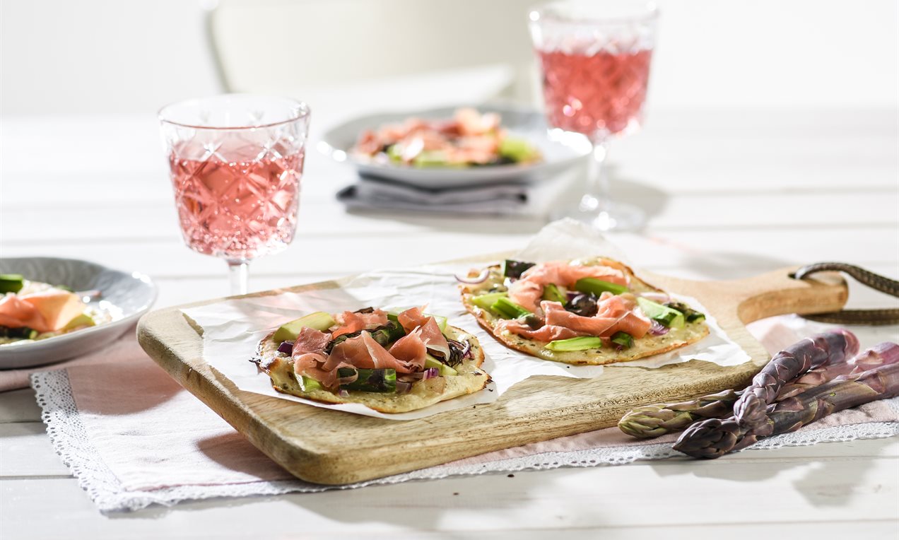 Spargel-Flammkuchen Rezept | Dr. Oetker