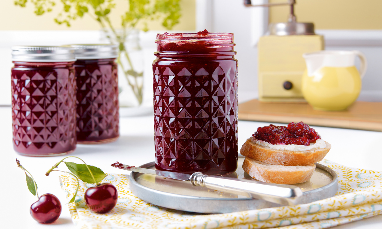 Kirsch-Konfitüre mit Kaffee Rezept | Dr. Oetker