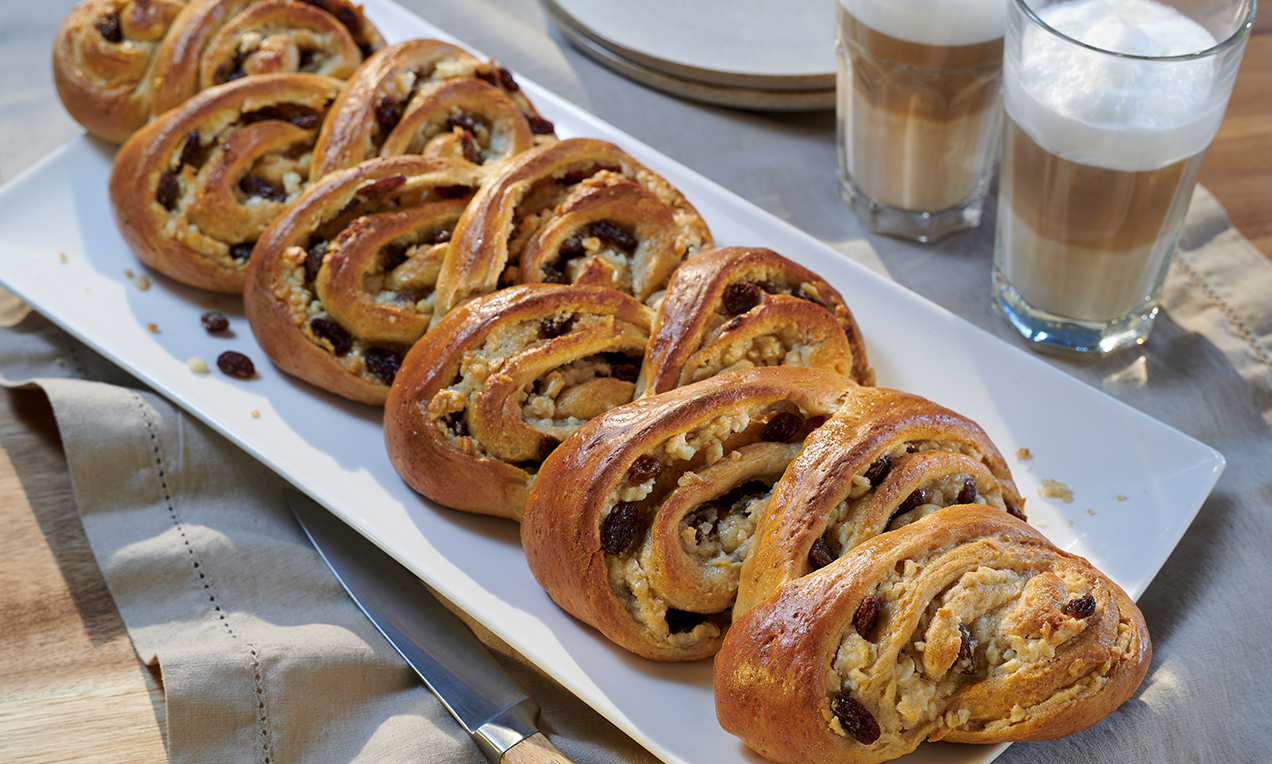 Hefezopf mit Marzipan Rezept | Dr. Oetker