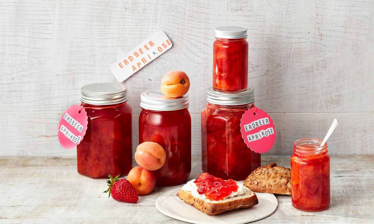 Erdbeer-Aprikosen-Konfitüre Rezept | Dr. Oetker